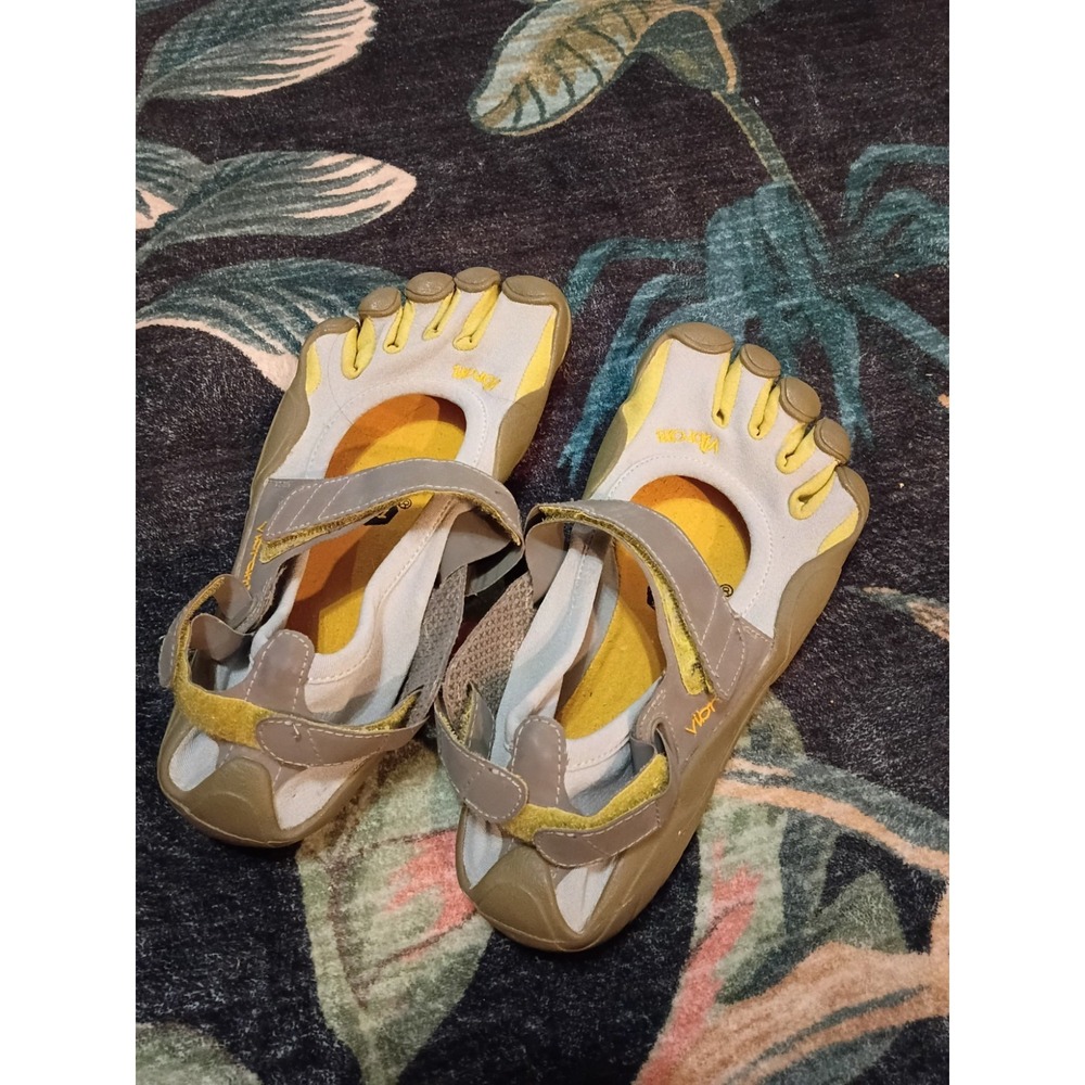 Vibram FiveFingers Classic Barefoot Shoes Womens 5.5-6 EU 36 Gray Yellow - Picture 3 of 7